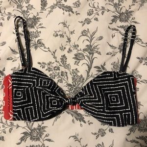 Roxy Bathing Suit Top w/ Knot Front